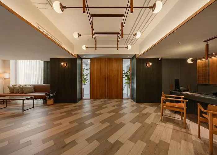 Craftsman Hotel